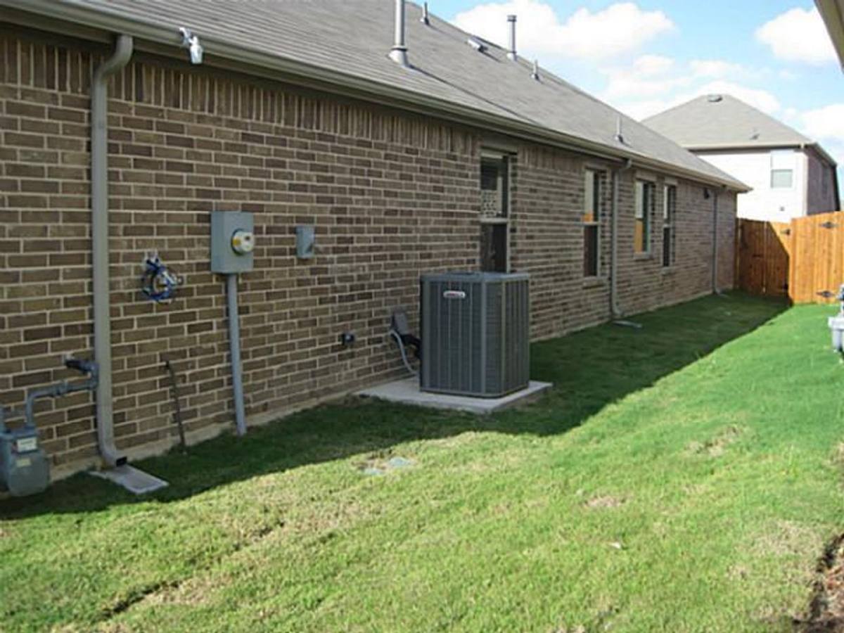 House for rent at 2621 Frisco Wood Dr, Keller, TX 76244