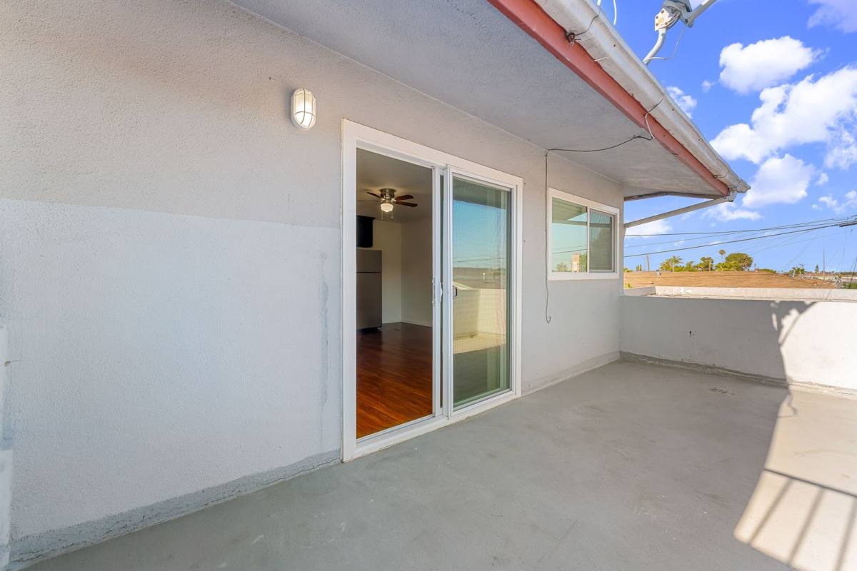 Apartment for rent at 10920 S Osage Ave #14, Inglewood, CA 90304