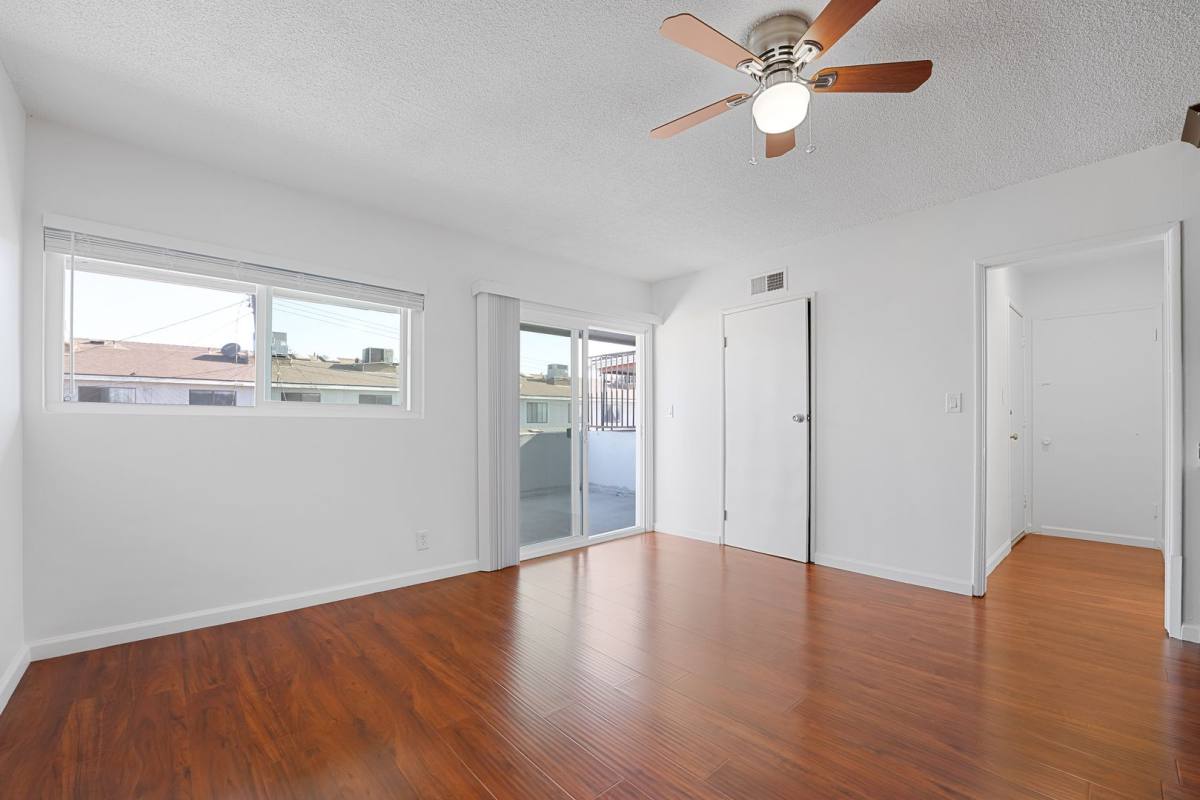 Apartment for rent at 10920 S Osage Ave #14, Inglewood, CA 90304