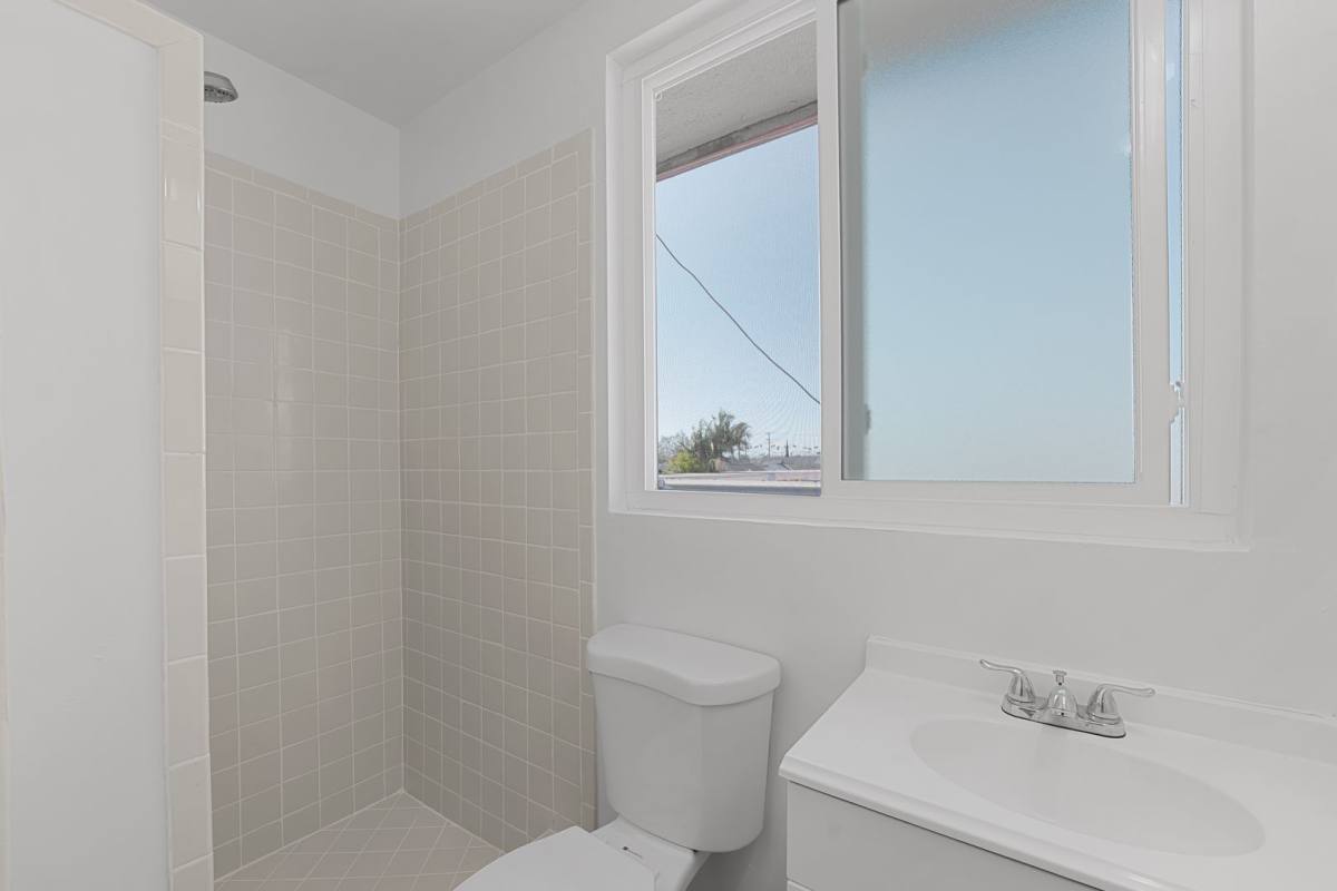 Apartment for rent at 10920 S Osage Ave #14, Inglewood, CA 90304