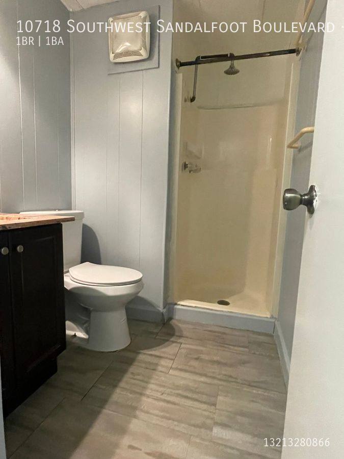 Apartment for rent at 10718 SW Sandalfoot Blvd E, Boca Raton, FL 33428