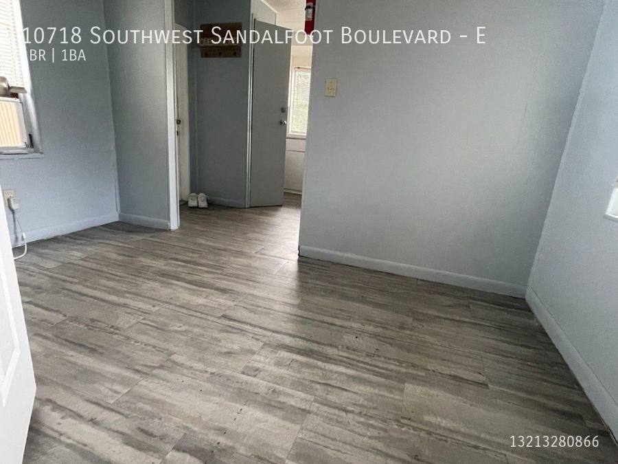 Apartment for rent at 10718 SW Sandalfoot Blvd E, Boca Raton, FL 33428