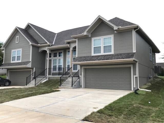 Townhouse for rent at 1211 N 132nd St, Kansas City, KS 66109