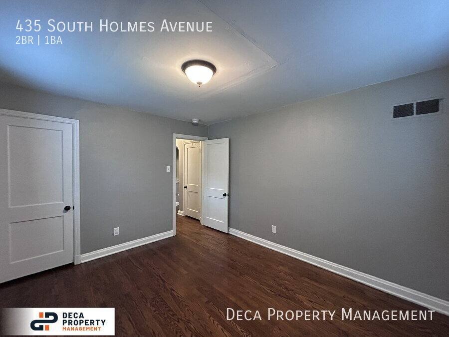 House for rent at 435 S Holmes Ave, Saint Louis, MO 63122