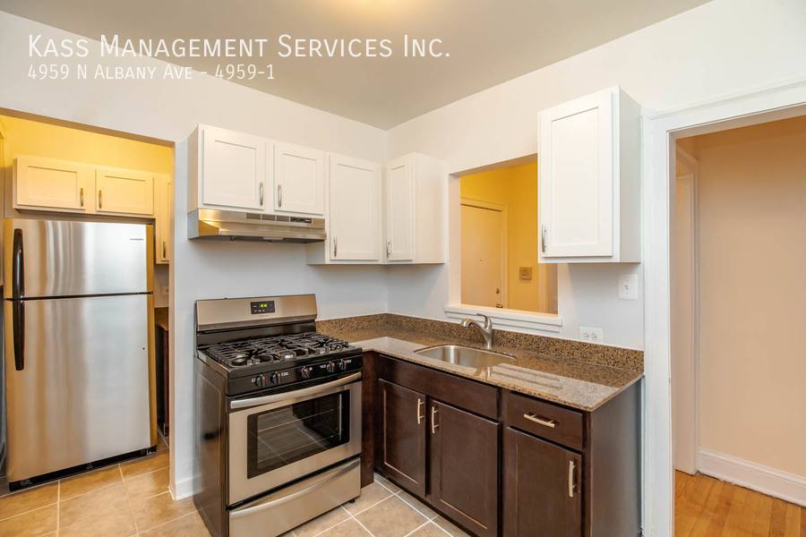 Apartment for rent at 4959 N Albany Ave #1, Chicago, IL 60625