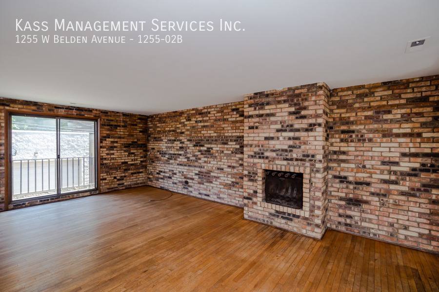 Apartment for rent at 1255 W Belden Ave #2B, Chicago, IL 60614