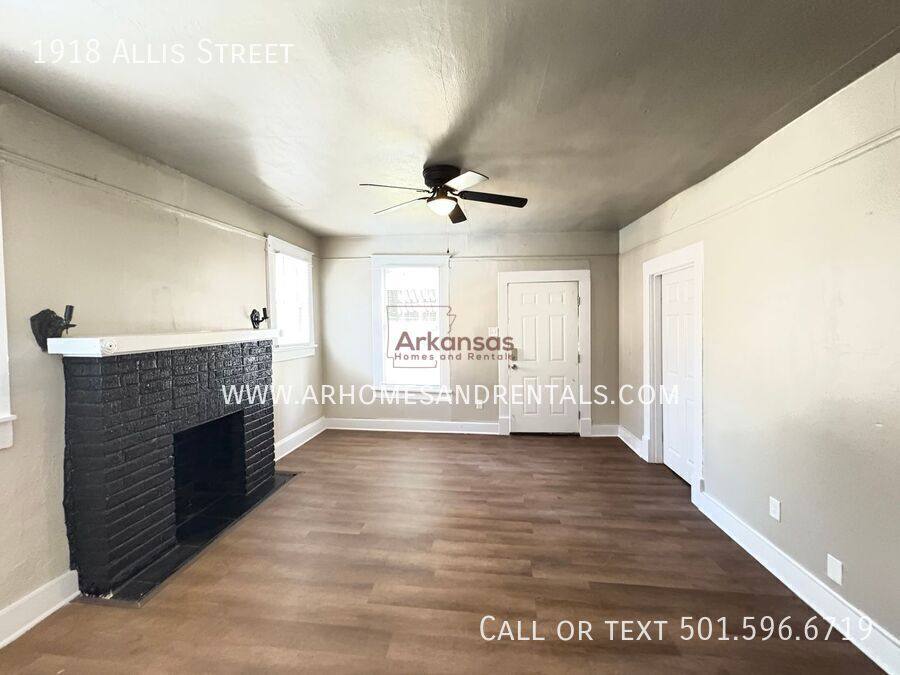 House for rent at 1918 Allis St, Little Rock, AR 72204