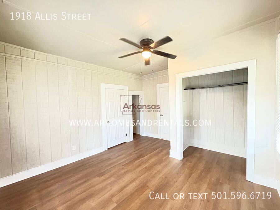 House for rent at 1918 Allis St, Little Rock, AR 72204