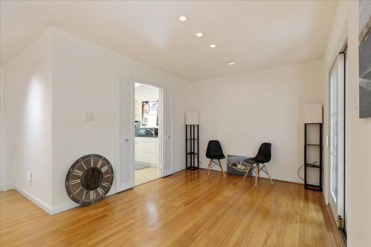 House for rent at 1397 Canterbury Way, Potomac, MD 20854
