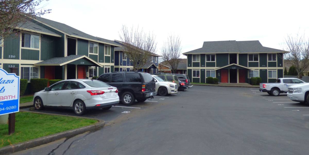 Apartment for rent at 228 Stoneway Dr NW, Salem, OR 97304