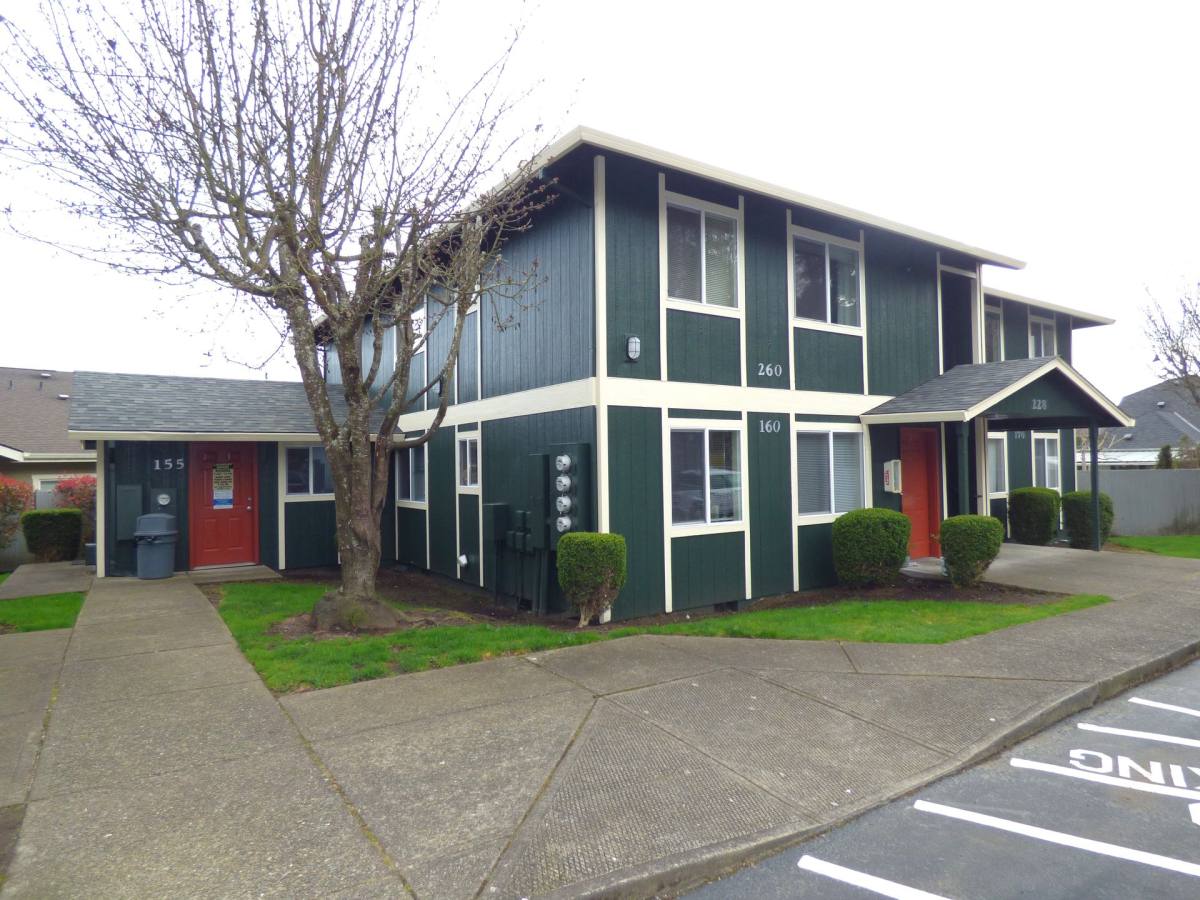 Apartment for rent at 228 Stoneway Dr NW, Salem, OR 97304