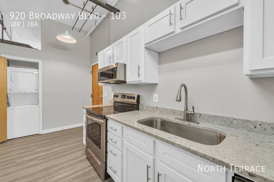 Apartment for rent at 920 Broadway Blvd #103, Kansas City, MO 64105