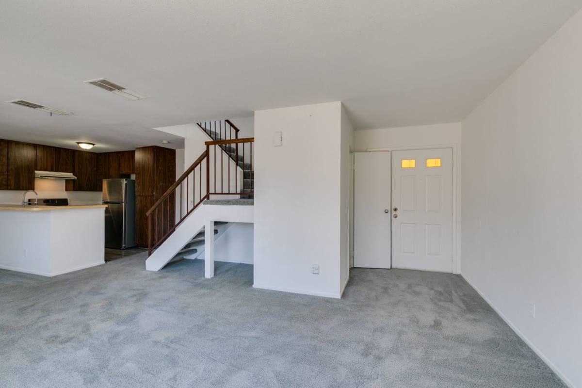 Townhouse for rent at 4335 Galore Ave, Las Vegas, NV 89115