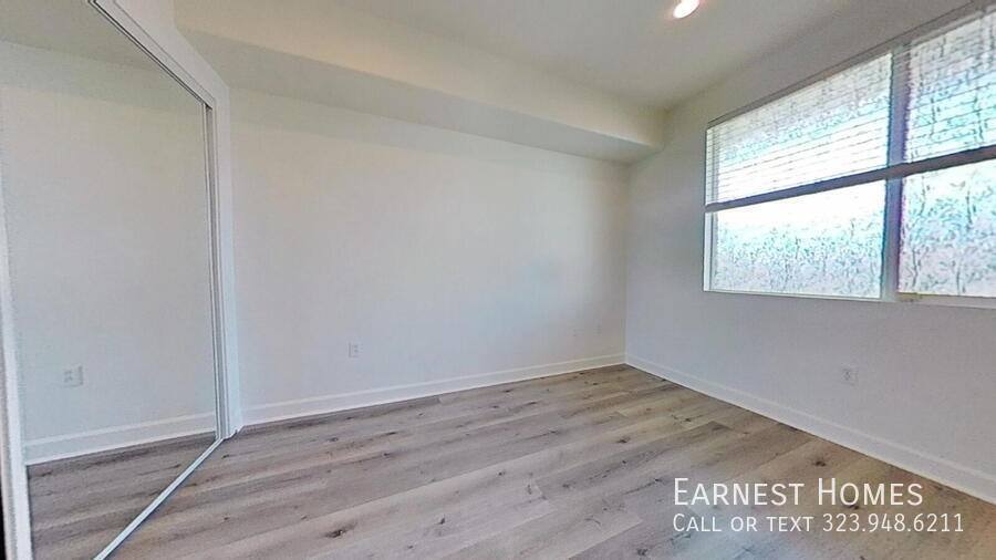 Condo for rent at 14412 Killion St #401, Van Nuys, CA 91401