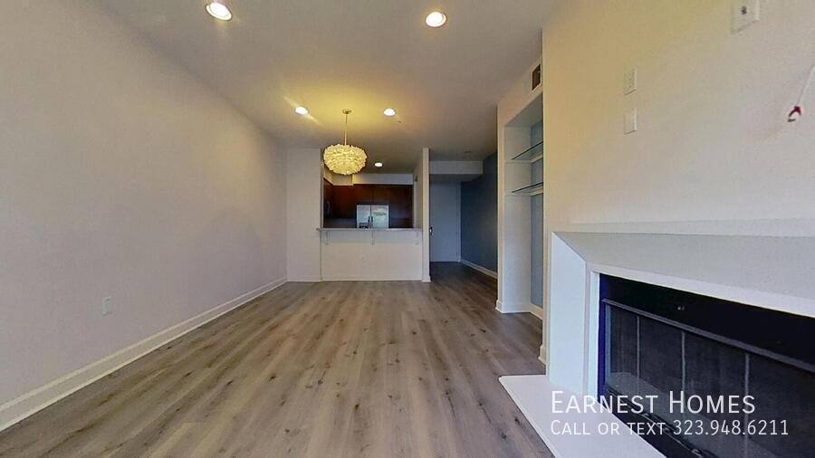 Condo for rent at 14412 Killion St #401, Van Nuys, CA 91401