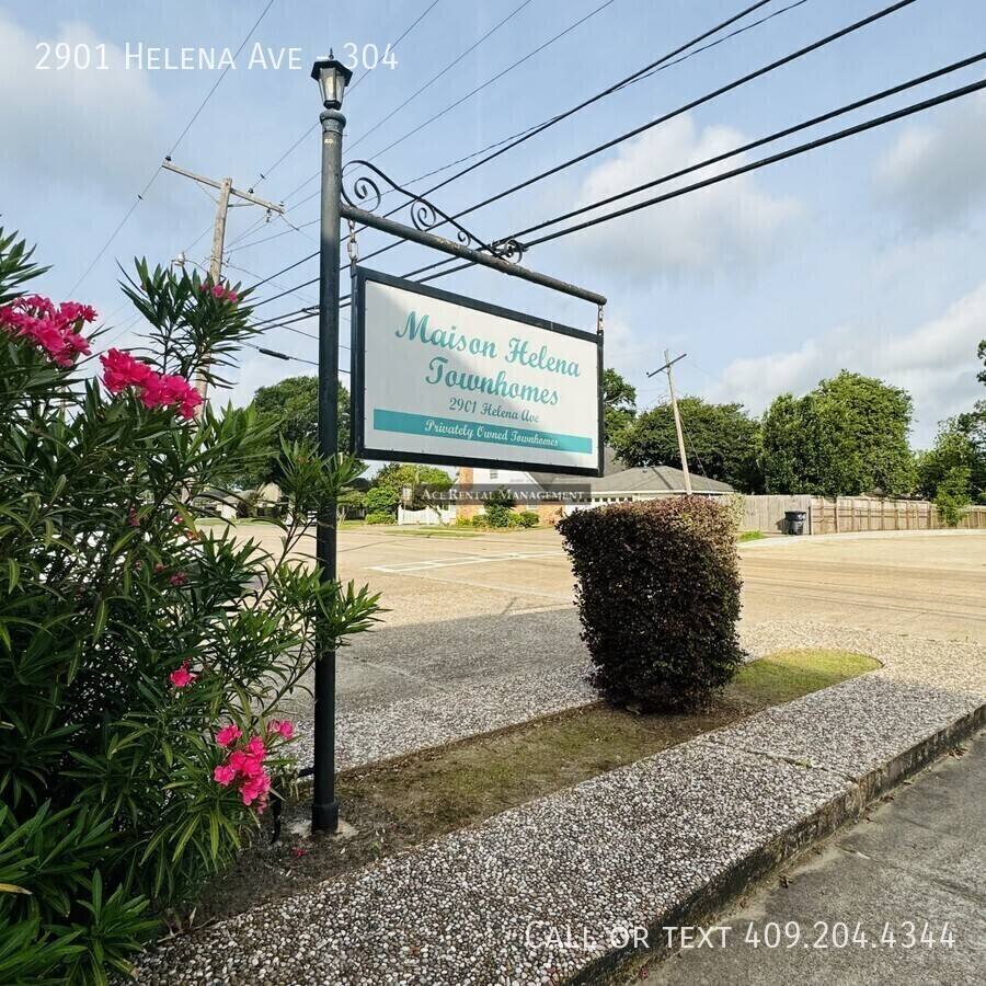 Townhouse for rent at 2901 Helena Ave #304, Nederland, TX 77627