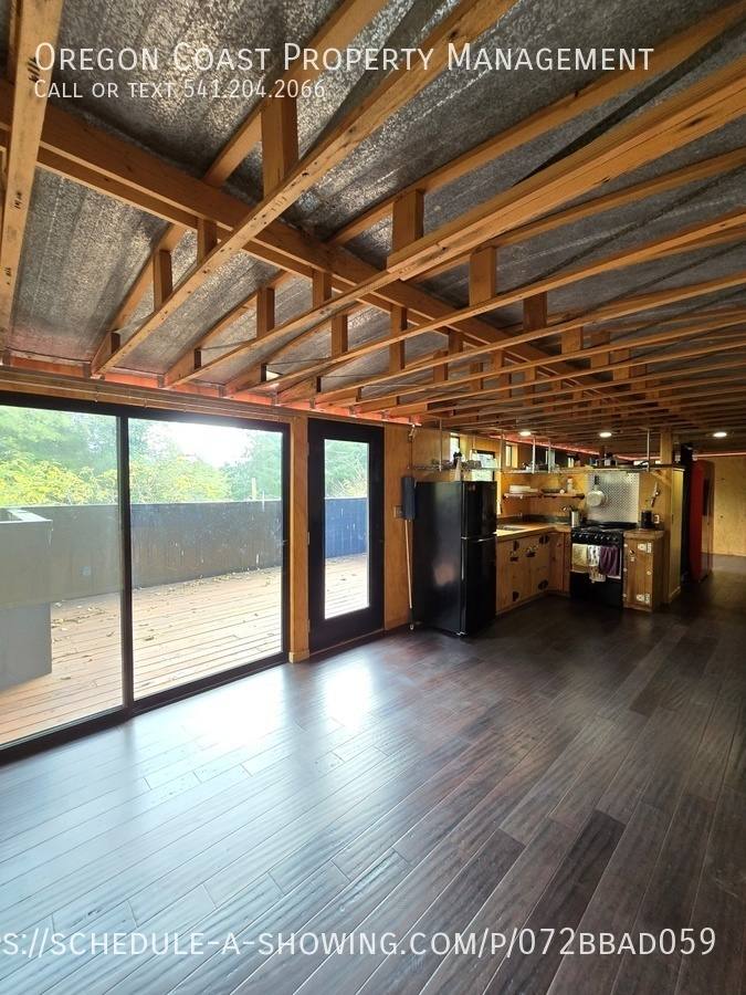 House for rent at 1645 Deer Rd, Tillamook, OR 97141
