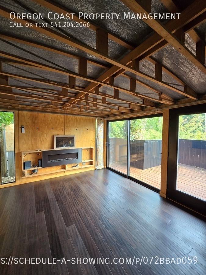 House for rent at 1645 Deer Rd, Tillamook, OR 97141