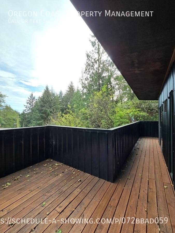 House for rent at 1645 Deer Rd, Tillamook, OR 97141