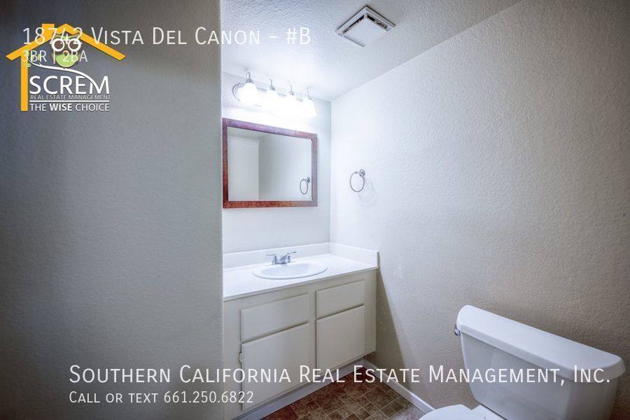 Townhouse for rent at 18742 Vista Del Canon #B, Newhall, CA 91321