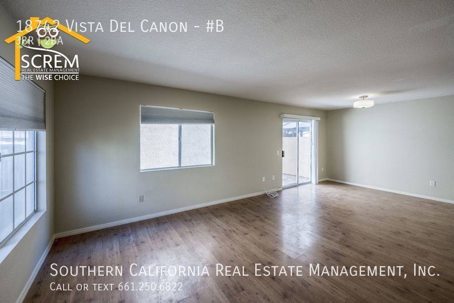 Townhouse for rent at 18742 Vista Del Canon #B, Newhall, CA 91321