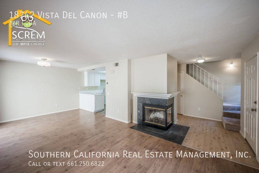 Townhouse for rent at 18742 Vista Del Canon #B, Newhall, CA 91321