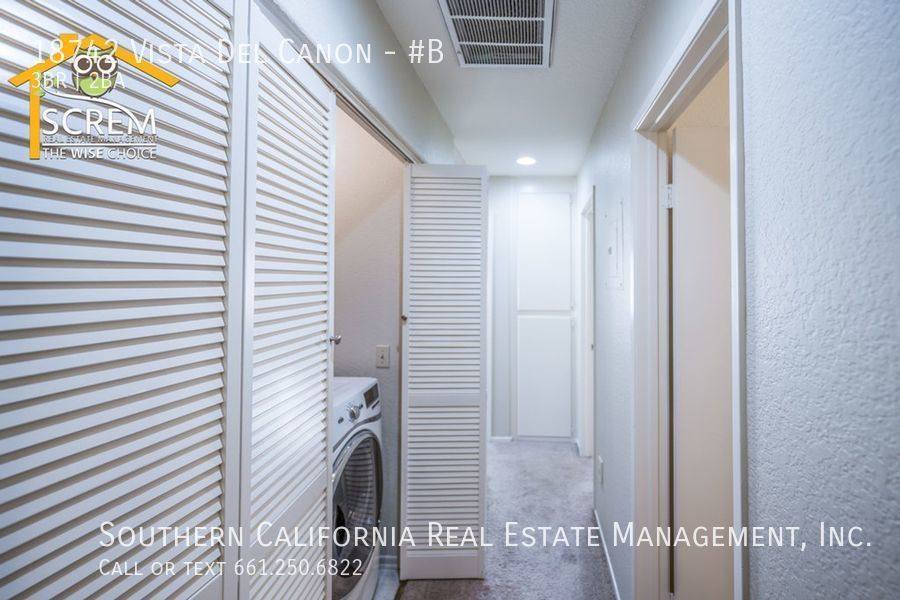 Townhouse for rent at 18742 Vista Del Canon #B, Newhall, CA 91321