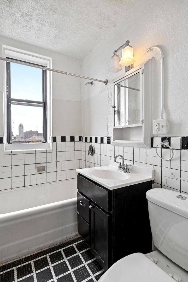 Apartment for rent at 28 E 16th St, Indianapolis, IN 46202