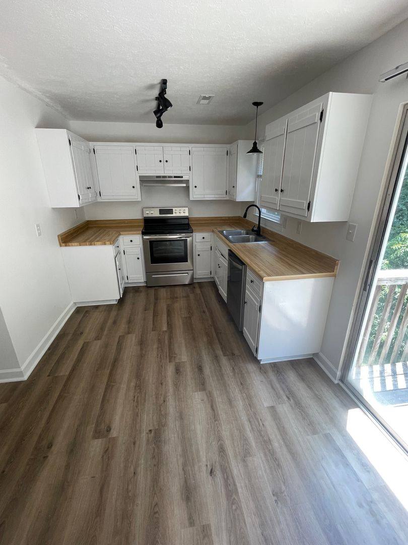 Apartment for rent at 102 Moss Creek Dr, Forest, VA 24551