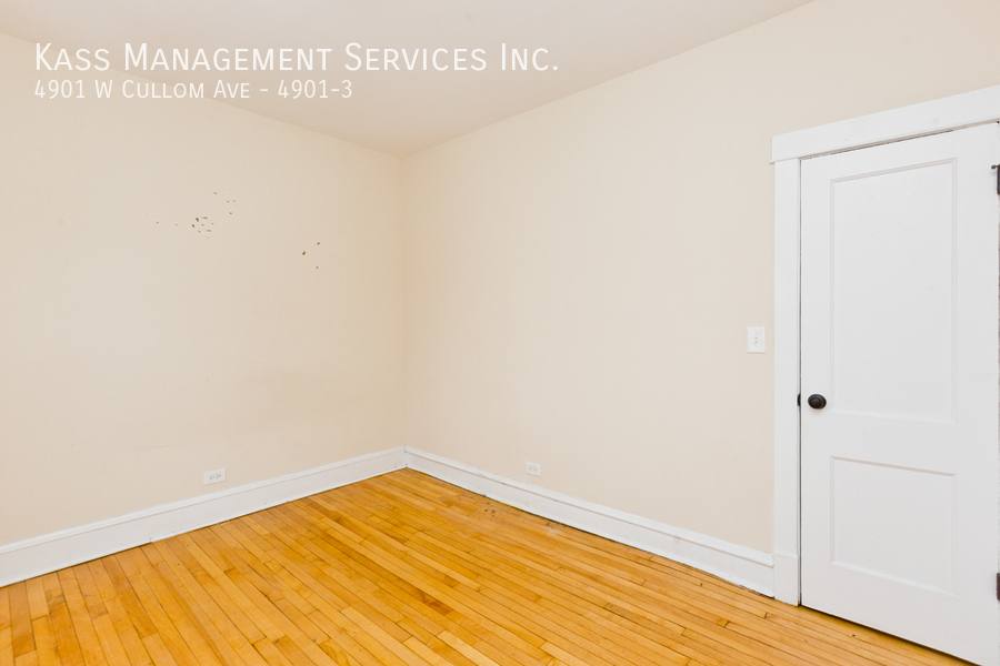 Apartment for rent at 4901 W Cullom Ave #3, Chicago, IL 60641