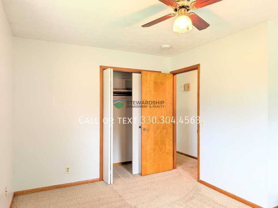 Apartment for rent at 3302 Highland Park NE, North Canton, OH 44720