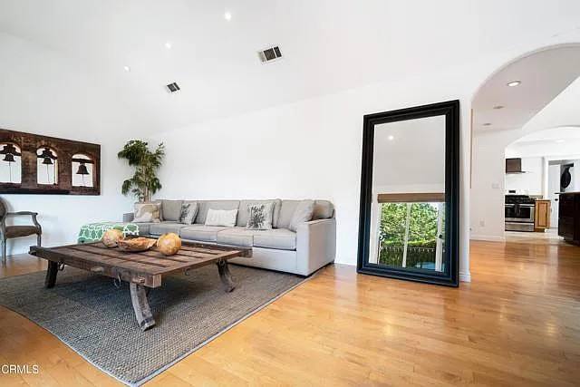 Apartment for rent at 748 N La Jolla Ave #748, Los Angeles, CA 90046