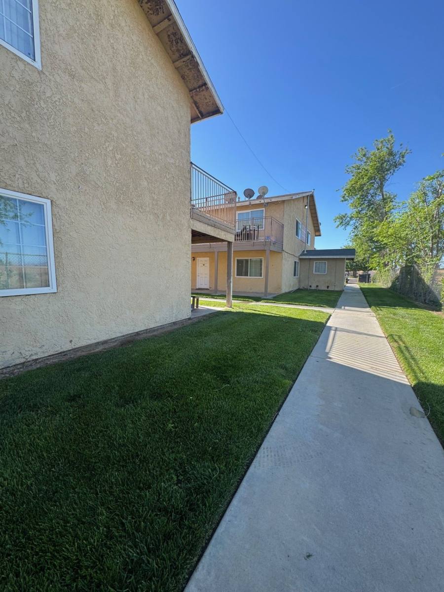Apartment for rent at 18488-98 Montezuma St, Adelanto, CA 92301