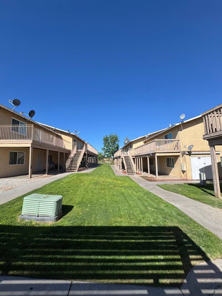 Apartment for rent at 18488-98 Montezuma St, Adelanto, CA 92301