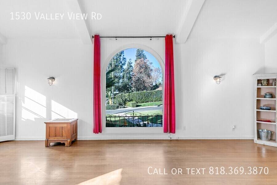 House for rent at 1530 Valley View Rd, Glendale, CA 91202
