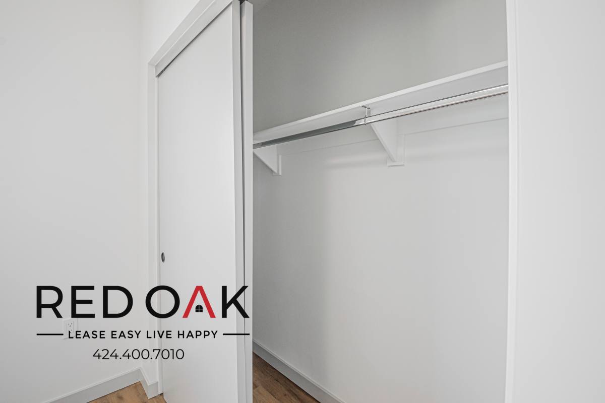 Condo for rent at 1240 Magnolia Ave #401, Los Angeles, CA 90006