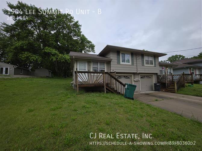 House for rent at 1904 Lee Summit Rd #B, Independence, MO 64050