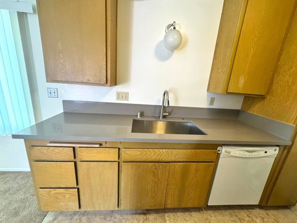 Apartment for rent at 609 Kirk Ave, Ventura, CA 93003
