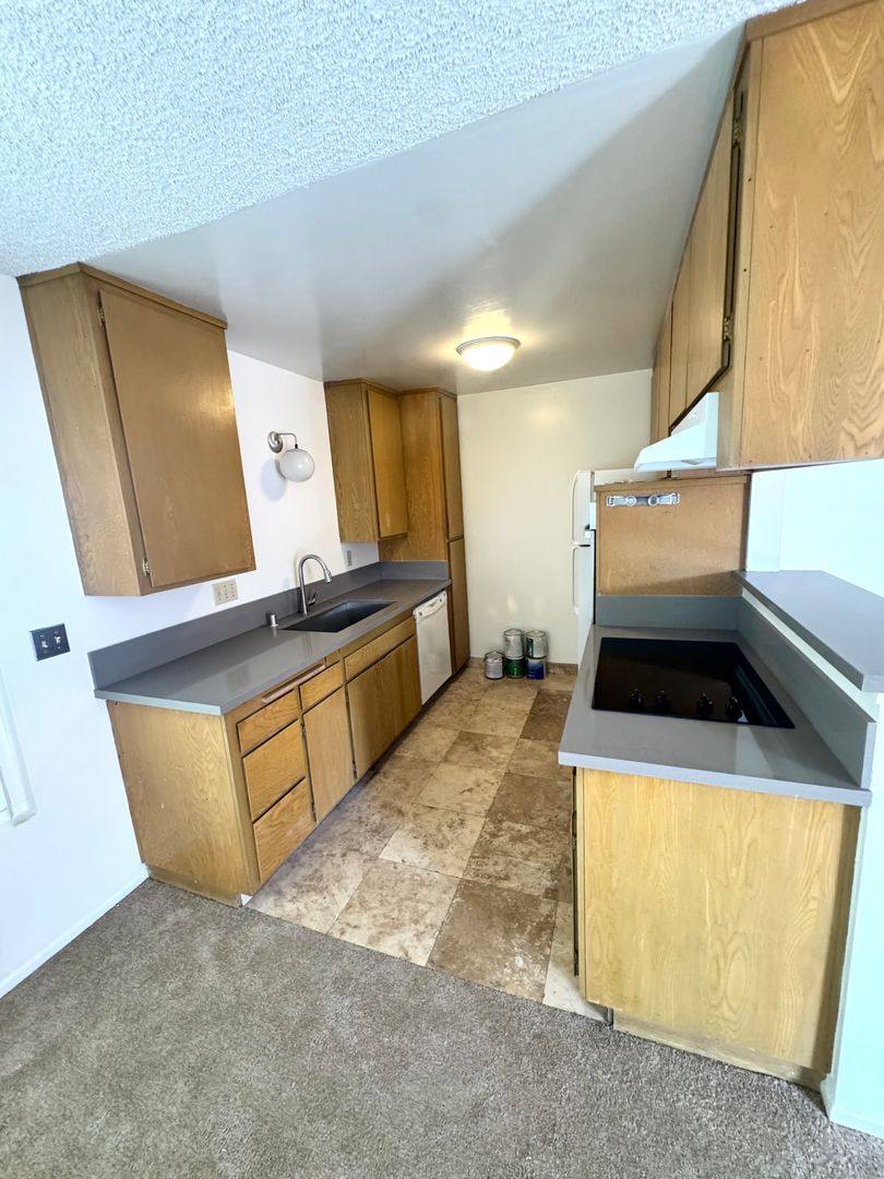 Apartment for rent at 609 Kirk Ave, Ventura, CA 93003