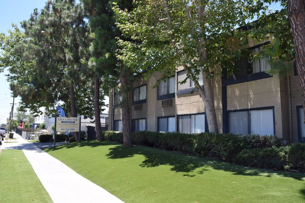 Apartment for rent at 14733 Chadron Ave, Gardena, CA 90249