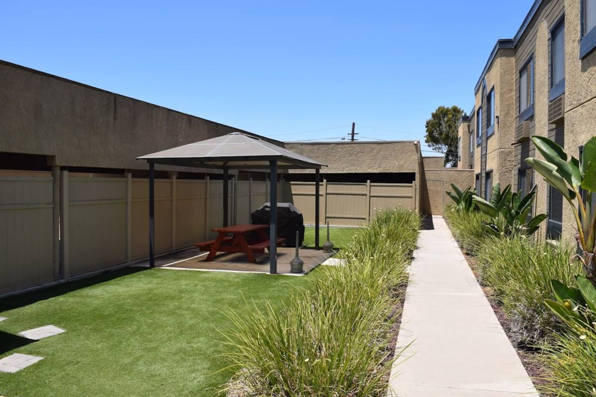 Apartment for rent at 14733 Chadron Ave, Gardena, CA 90249