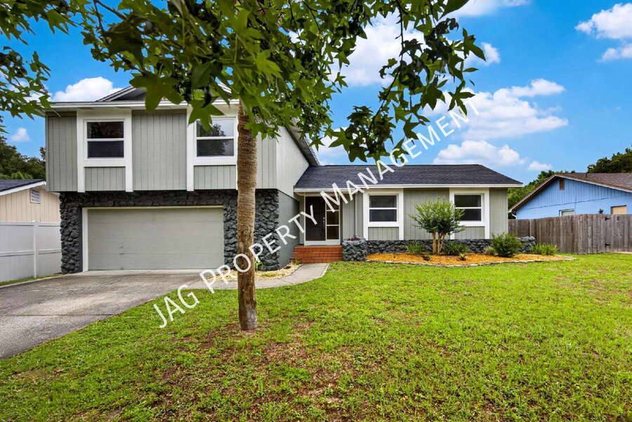 House for rent at 1046 Winter Springs Blvd, Winter Springs, FL 32708