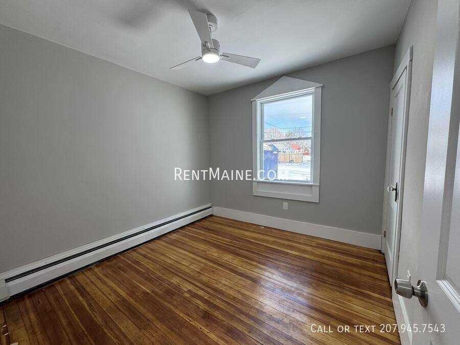 Apartment for rent at 6 Woodman Ave #1, Fairfield, ME 04937