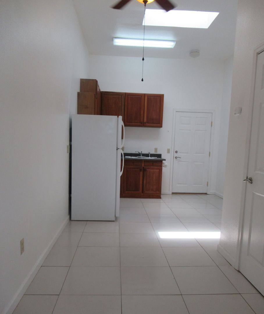 Apartment for rent at 132 W Sycamore St, Willows, CA 95988