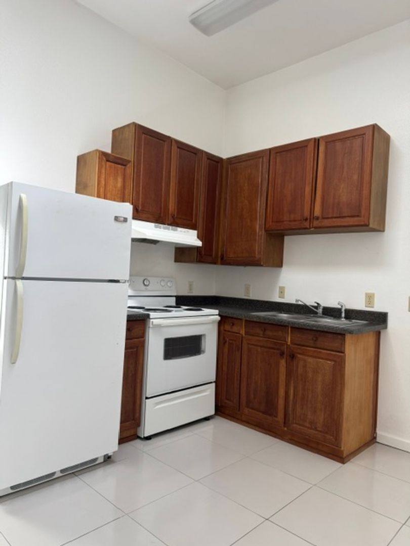 Apartment for rent at 132 W Sycamore St, Willows, CA 95988