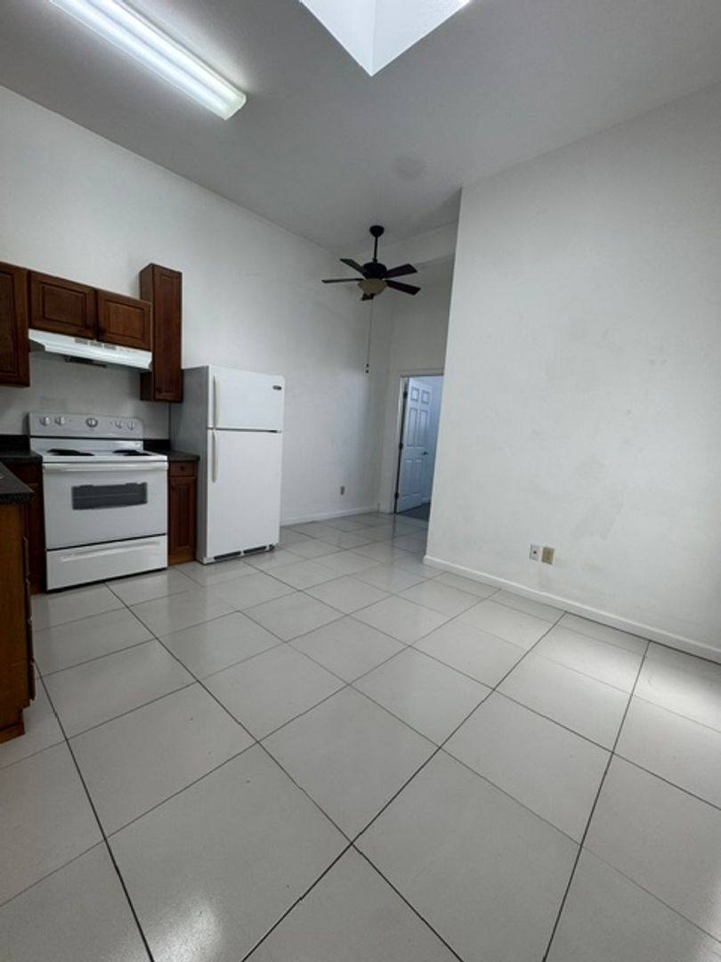 Apartment for rent at 132 W Sycamore St, Willows, CA 95988