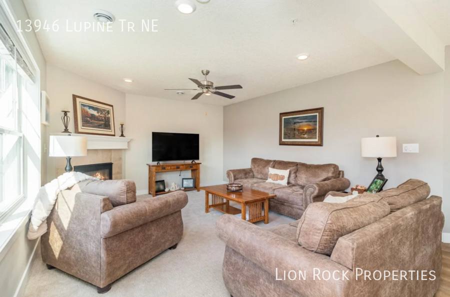 Townhouse for rent at 13946 Lupine Tr NE, Prior Lake, MN 55372