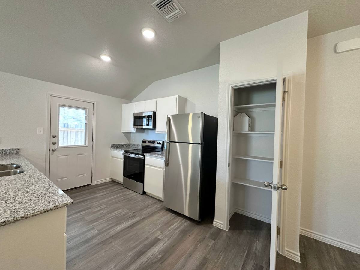 Apartment for rent at 218 B Dolphin Dr, Temple, TX 76501