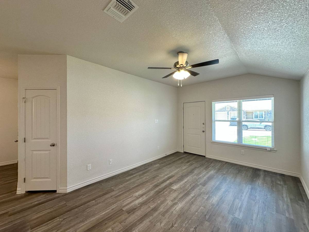 Apartment for rent at 218 B Dolphin Dr, Temple, TX 76501