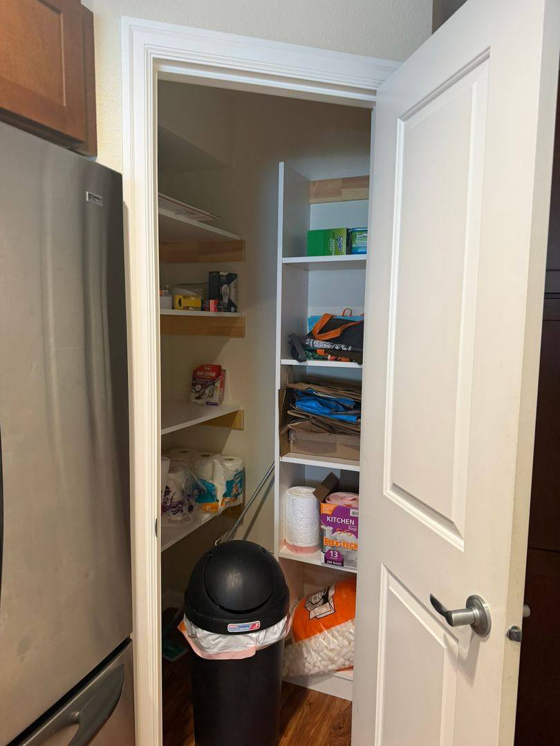 Townhouse for rent at 705 O St, Anchorage, AK 99501
